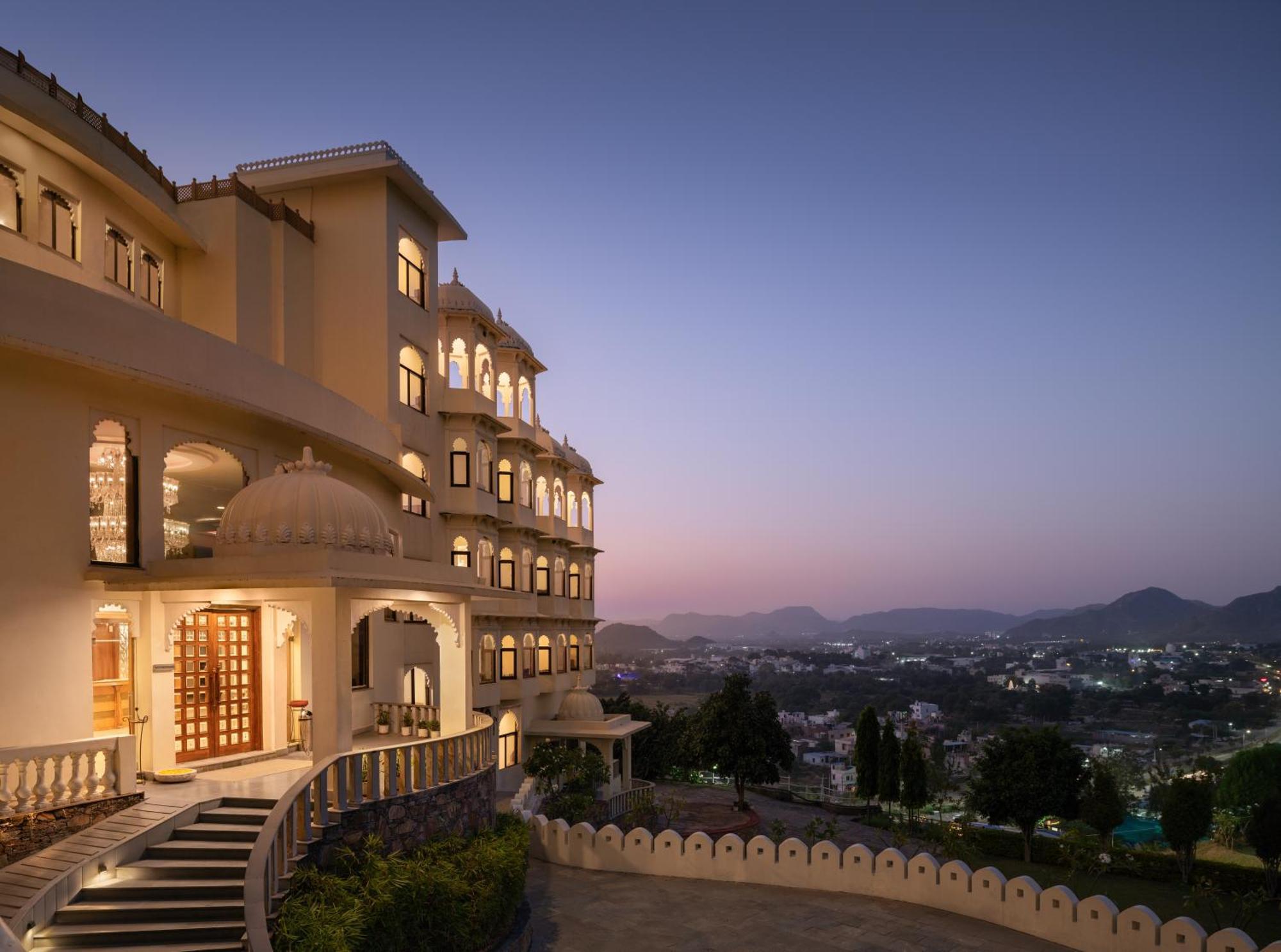 Bhairavgarh Palace Udaipur Eksteriør bilde