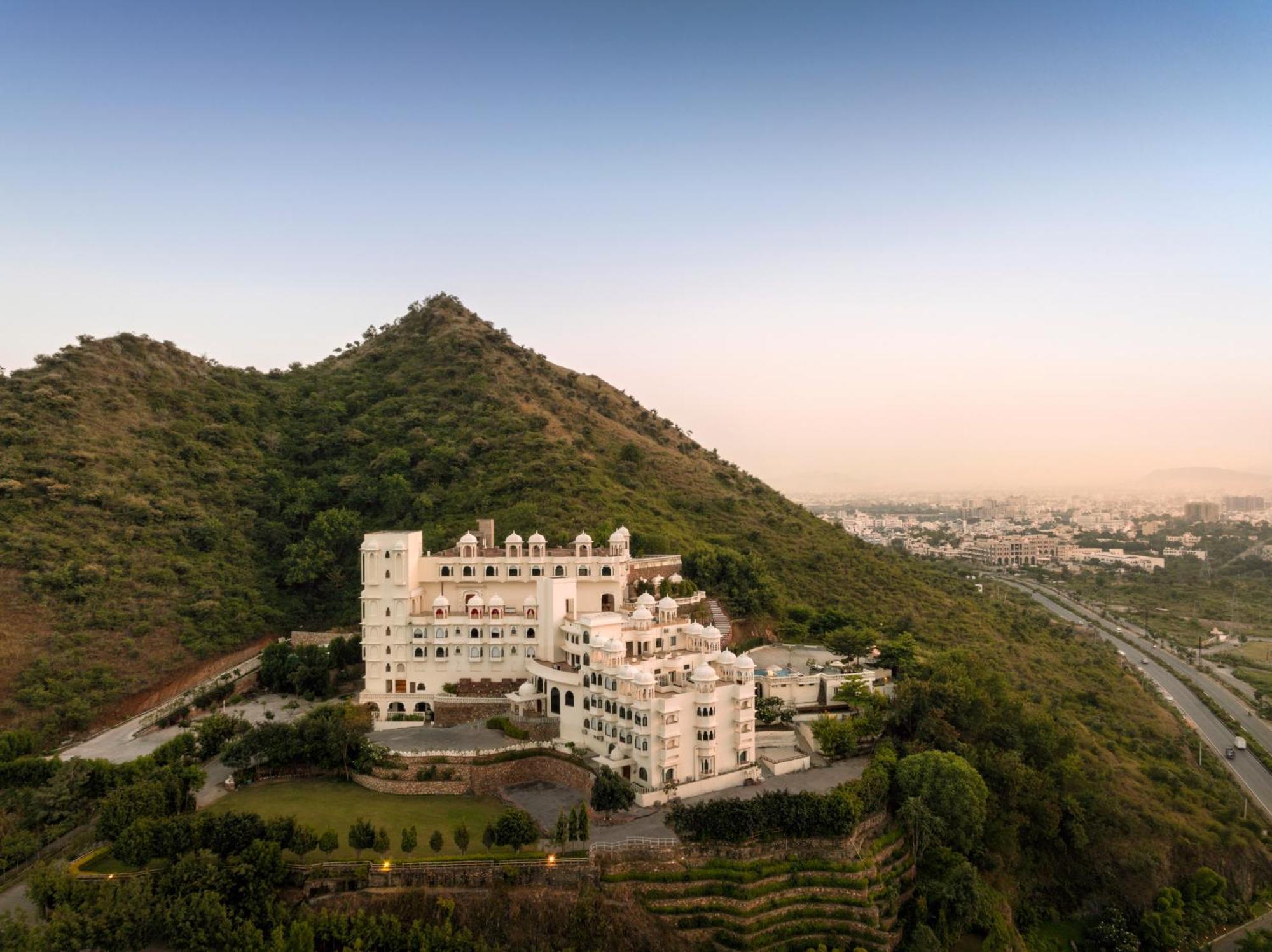 Bhairavgarh Palace Udaipur Eksteriør bilde
